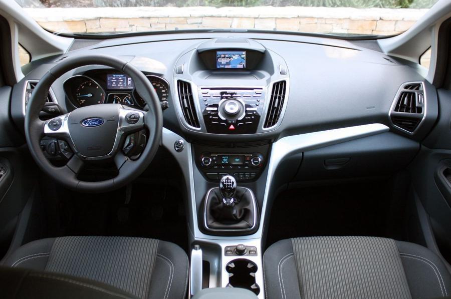  Ford Grand C-Max 2012 года  (фото 33 из 50)